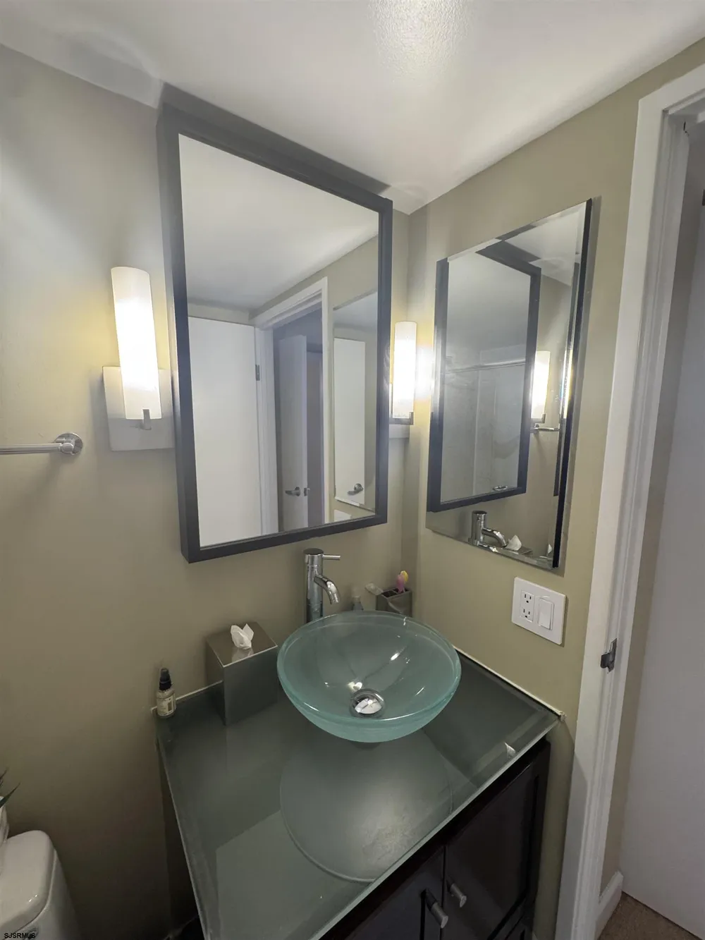 526 Pacific Ave Atlantic City, NJ 08401
