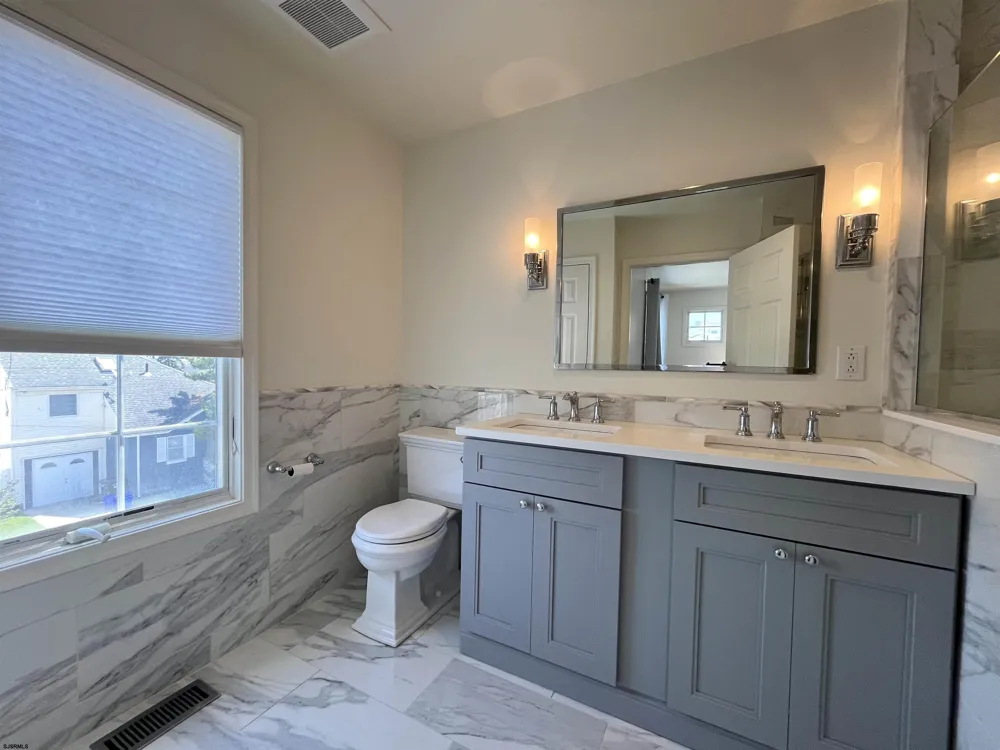 304 N Vendome Ave Margate, NJ 08402