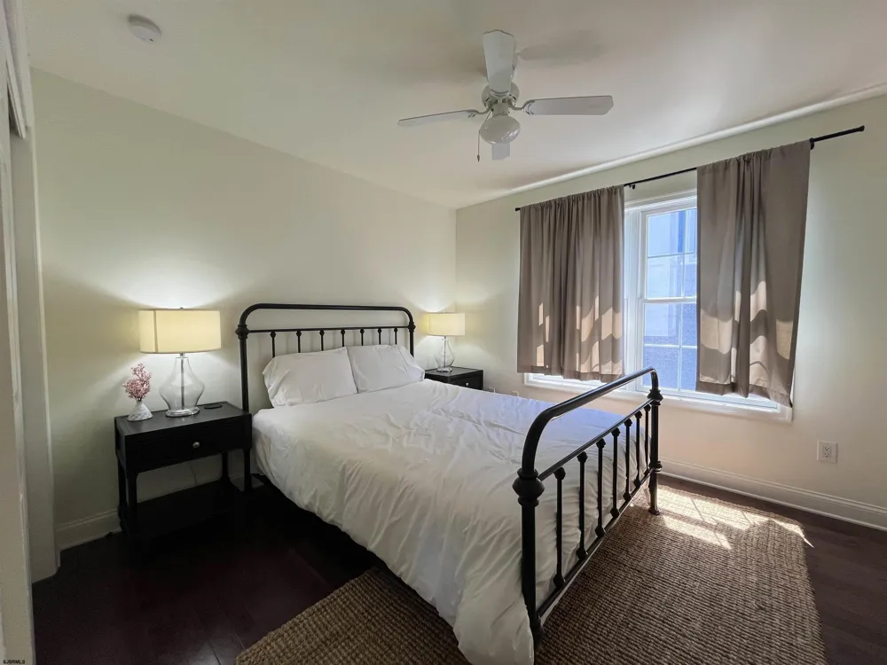 304 N Vendome Ave Margate, NJ 08402