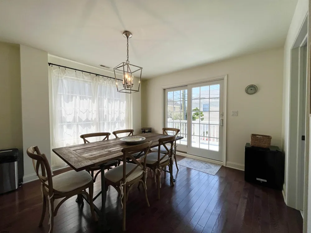 304 N Vendome Ave Margate, NJ 08402