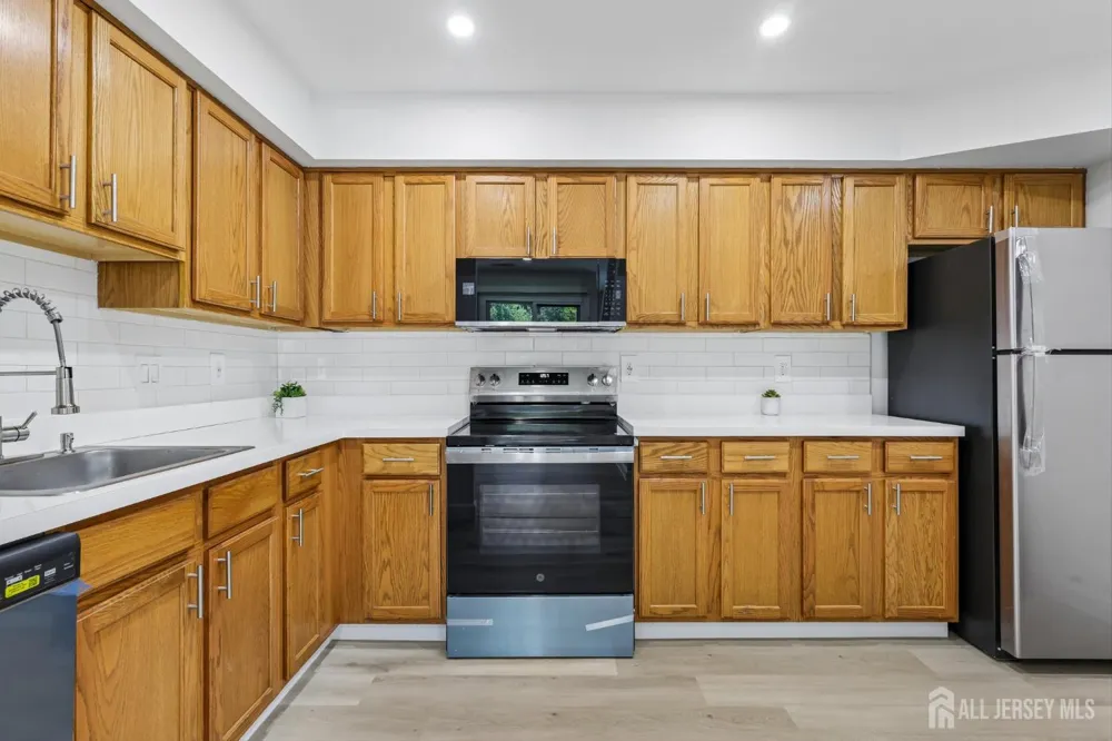 2109 Sayre Drive #2109 Plainsboro, NJ 08540