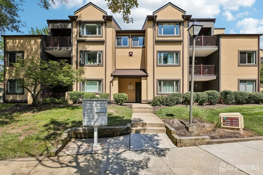 2109 Sayre Drive #2109 Plainsboro, NJ 08540
