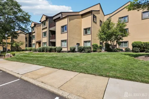 2109 Sayre Drive #2109
