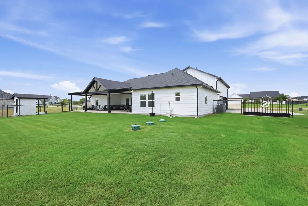 10216 Finch Road Sanger, TX 76266