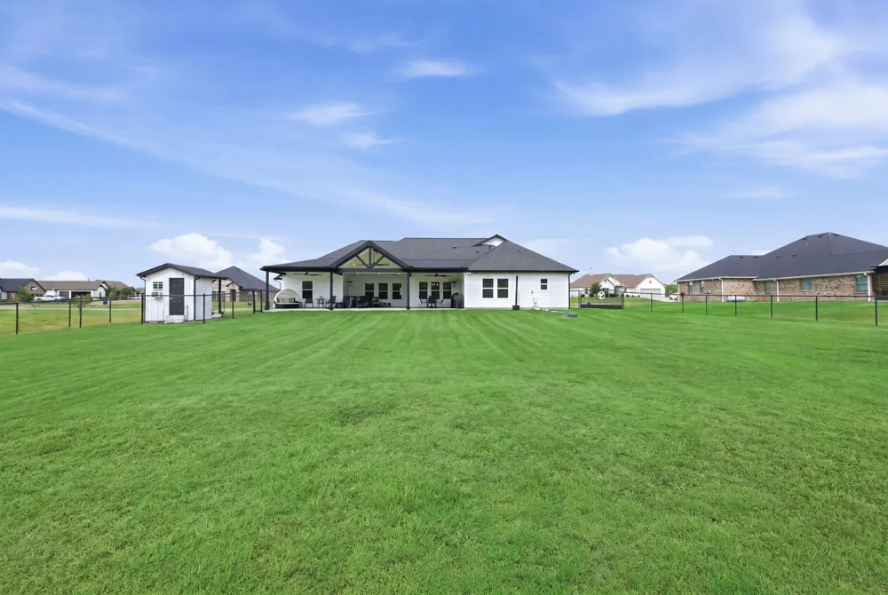 10216 Finch Road Sanger, TX 76266