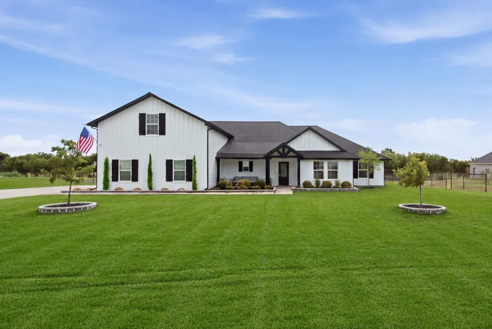 10216 Finch Road Sanger, TX 76266