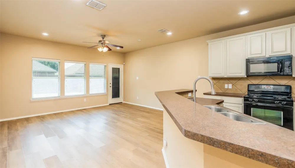 1405 Samantha Creek Drive Little Elm, TX 75068