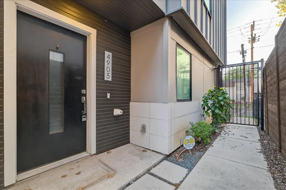 4905 Camdale Court Dallas, TX 75206