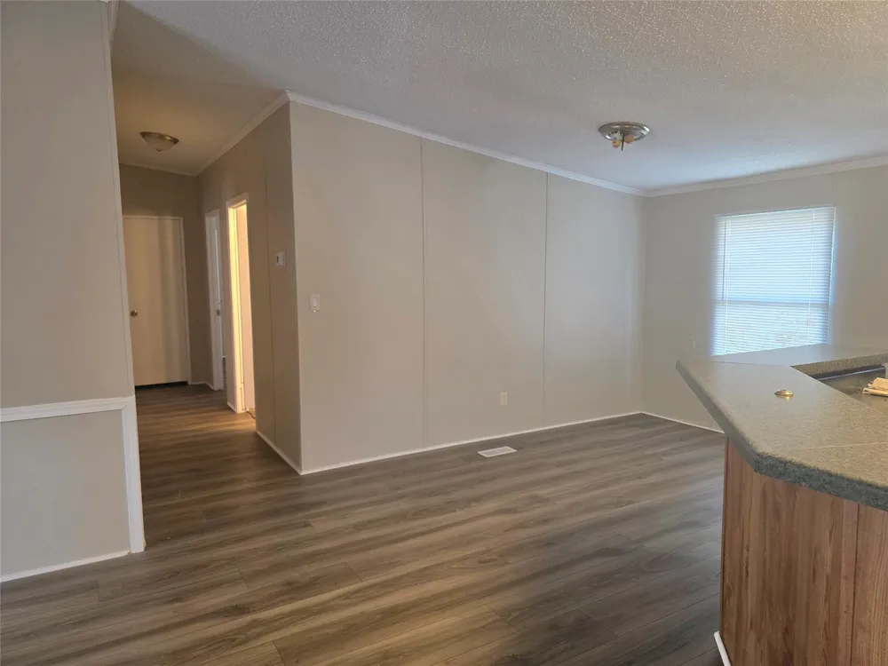 100 Crow Street Mabank, TX 75156