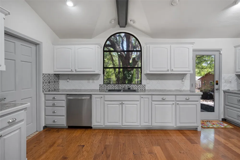 2485 County Road 852 McKinney, TX 75071