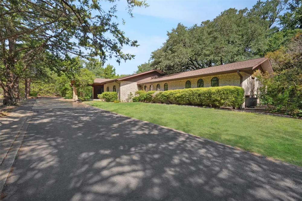 2485 County Road 852 McKinney, TX 75071