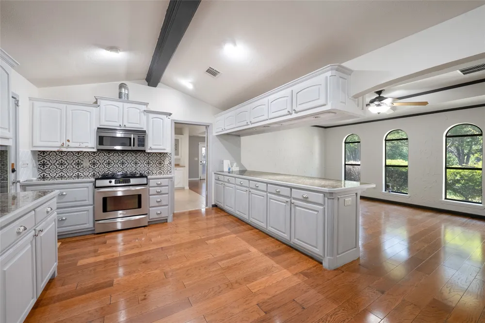 2485 County Road 852 McKinney, TX 75071