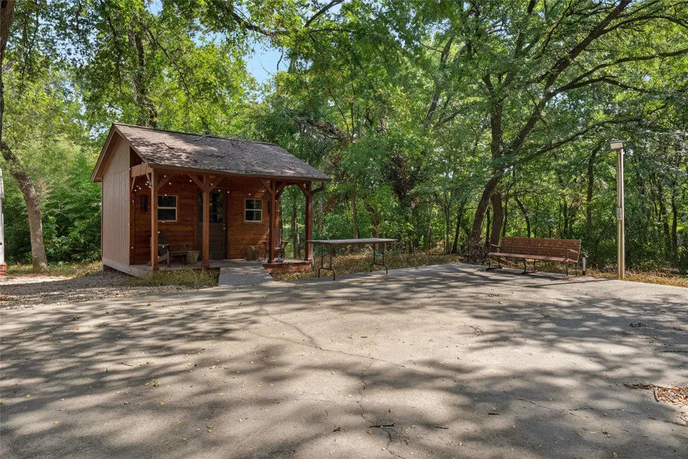 2485 County Road 852 McKinney, TX 75071