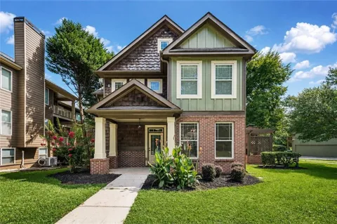 44 Magnolia Parkway