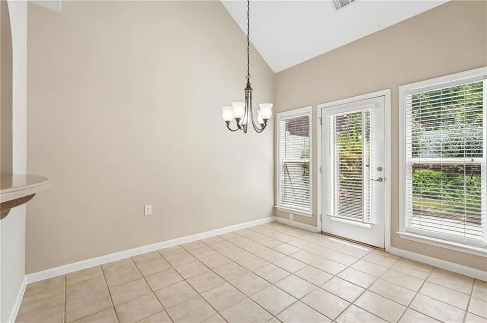 428 Brookes Walk Woodstock, GA 30188