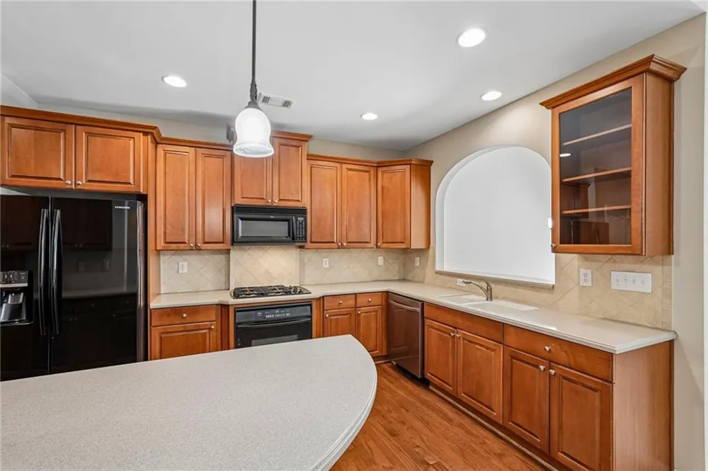 428 Brookes Walk Woodstock, GA 30188