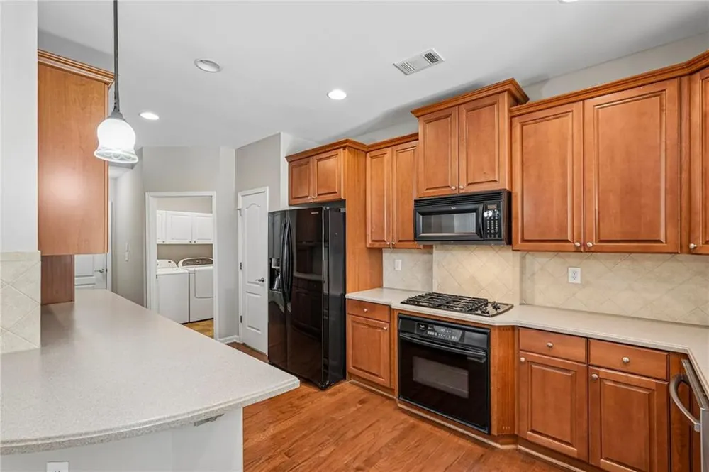 428 Brookes Walk Woodstock, GA 30188