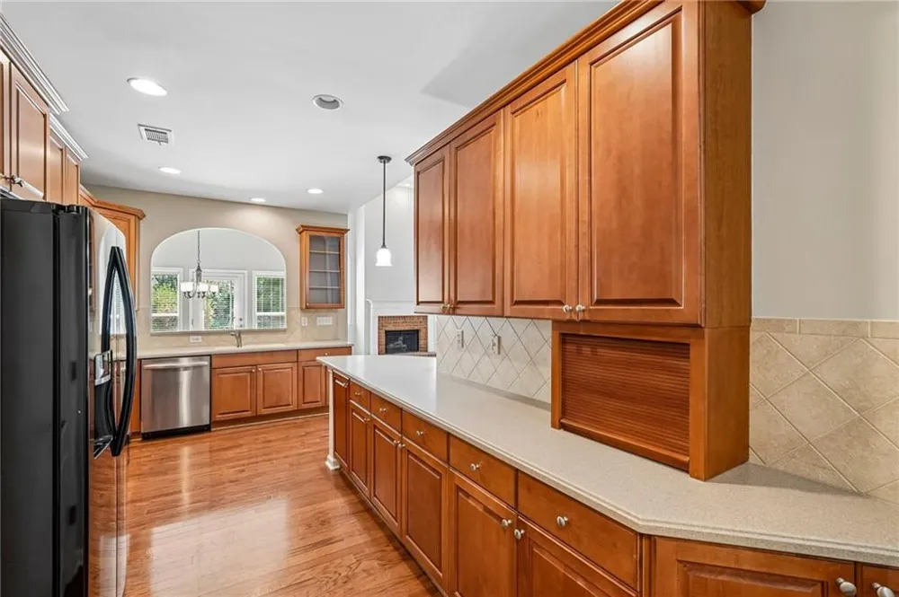 428 Brookes Walk Woodstock, GA 30188
