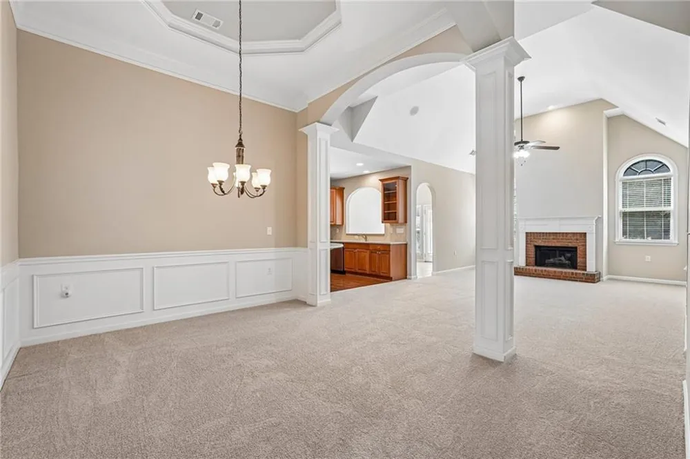 428 Brookes Walk Woodstock, GA 30188