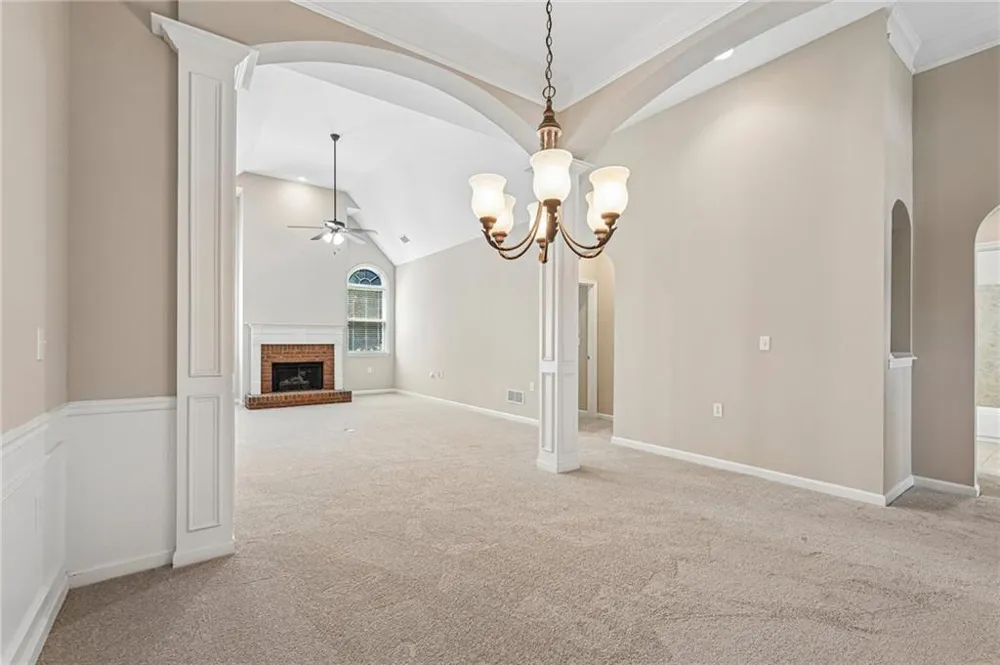 428 Brookes Walk Woodstock, GA 30188