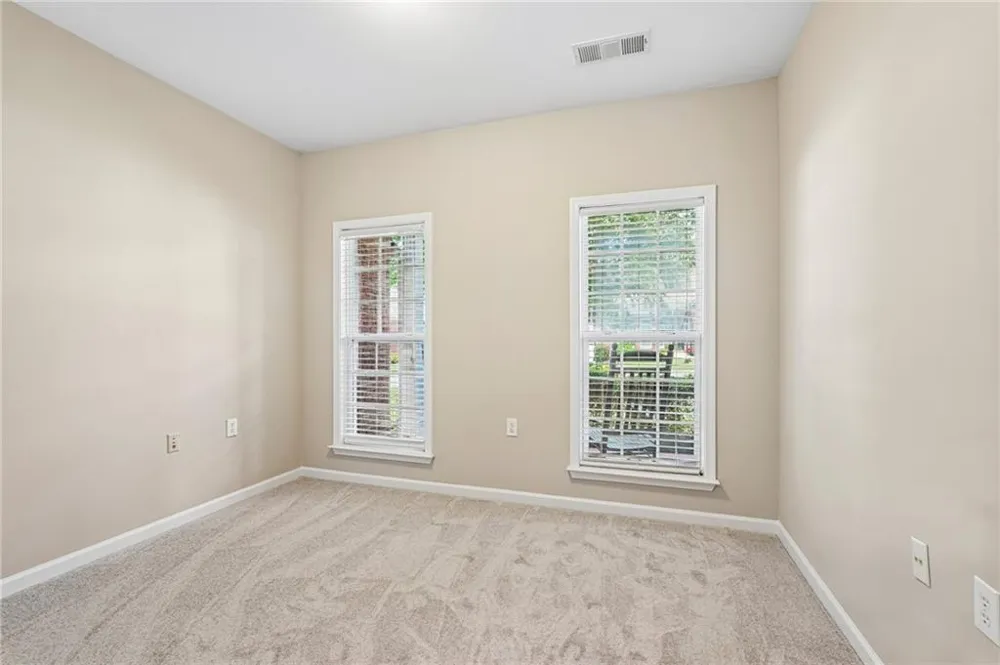 428 Brookes Walk Woodstock, GA 30188
