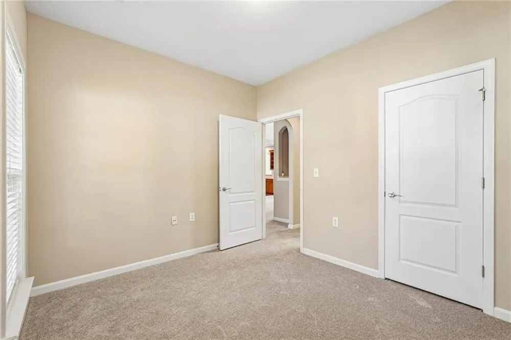 428 Brookes Walk Woodstock, GA 30188