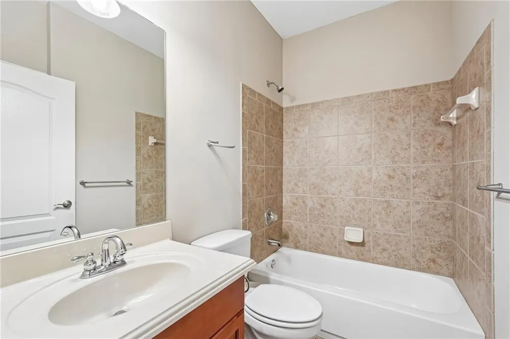 428 Brookes Walk Woodstock, GA 30188