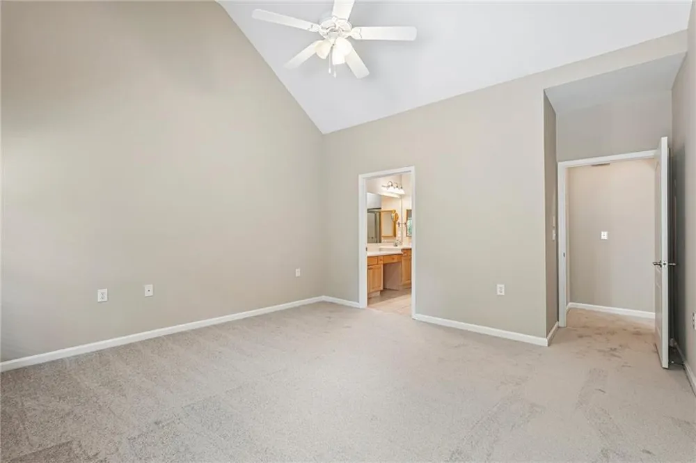428 Brookes Walk Woodstock, GA 30188