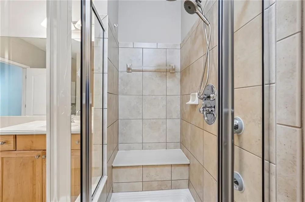 428 Brookes Walk Woodstock, GA 30188
