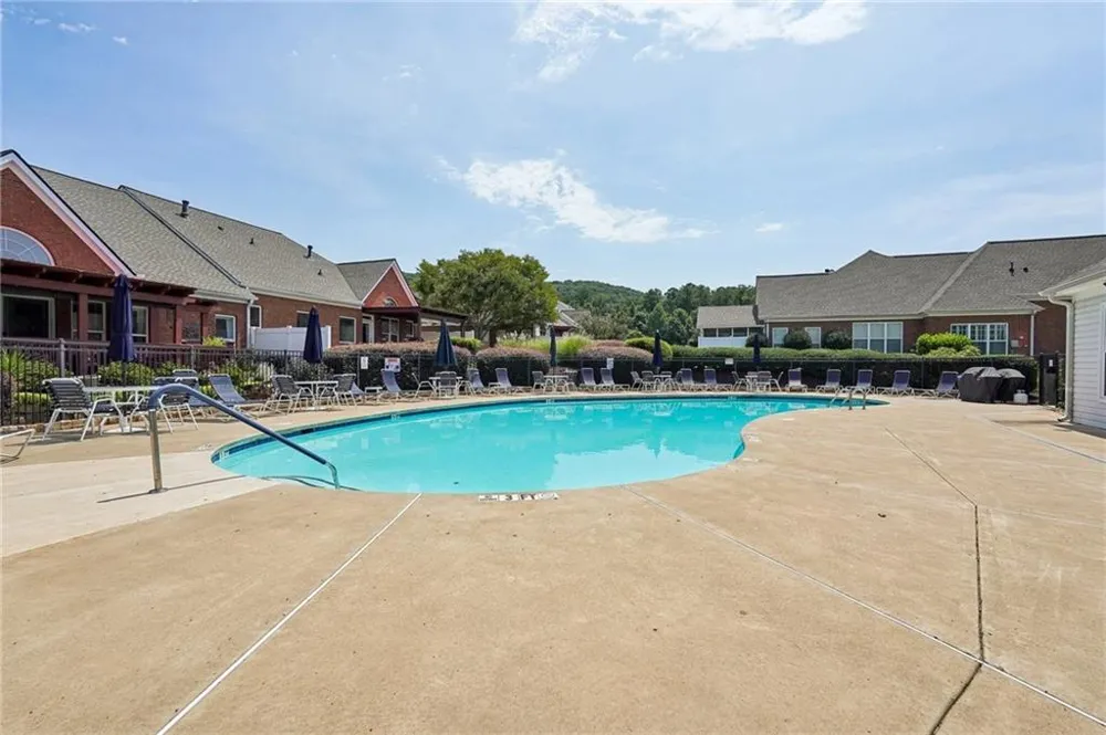 428 Brookes Walk Woodstock, GA 30188