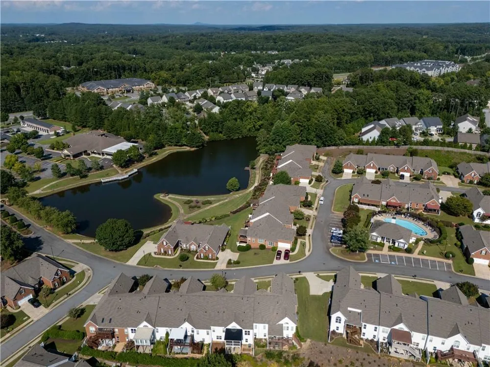428 Brookes Walk Woodstock, GA 30188