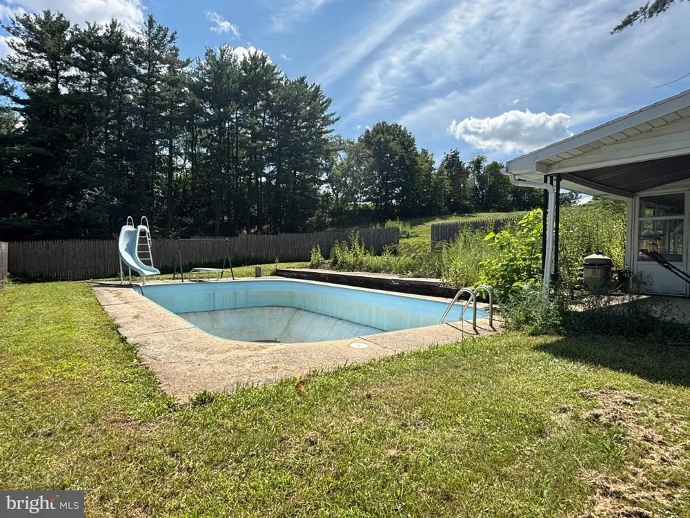 231 LAUREL ROAD Lehighton, PA 18235