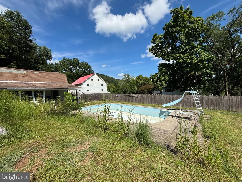 231 LAUREL ROAD Lehighton, PA 18235