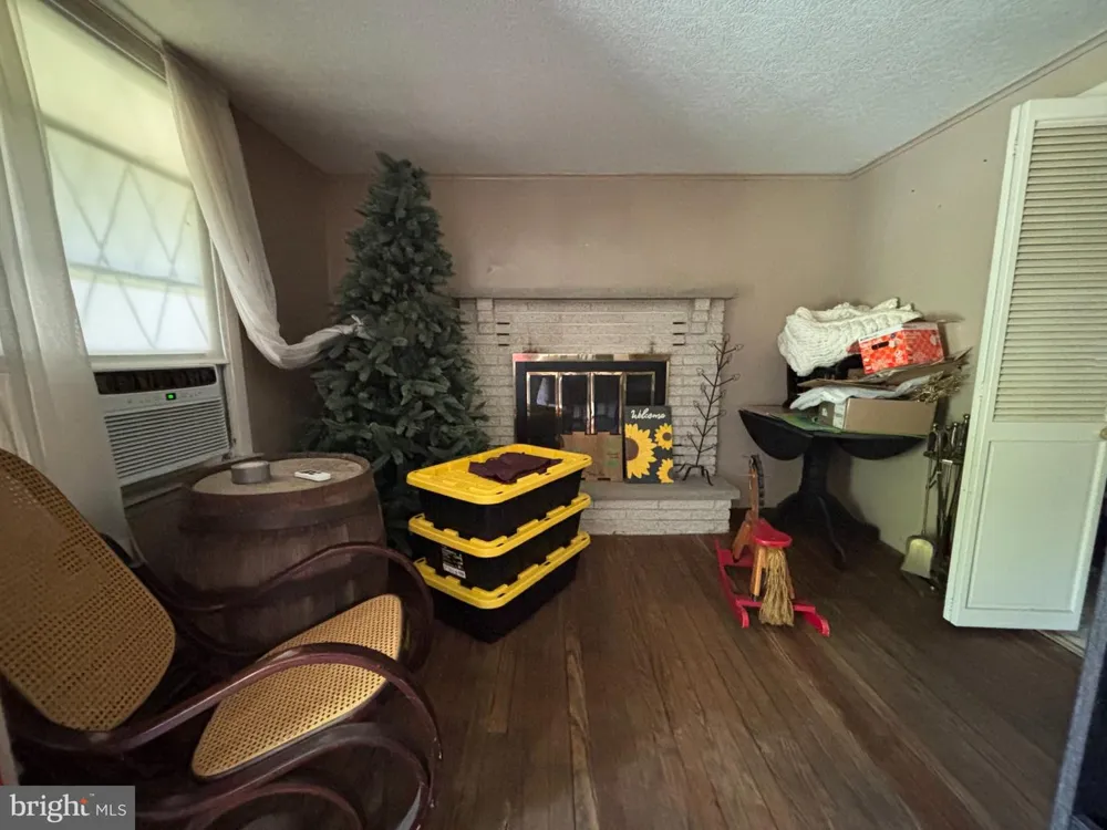 231 LAUREL ROAD Lehighton, PA 18235