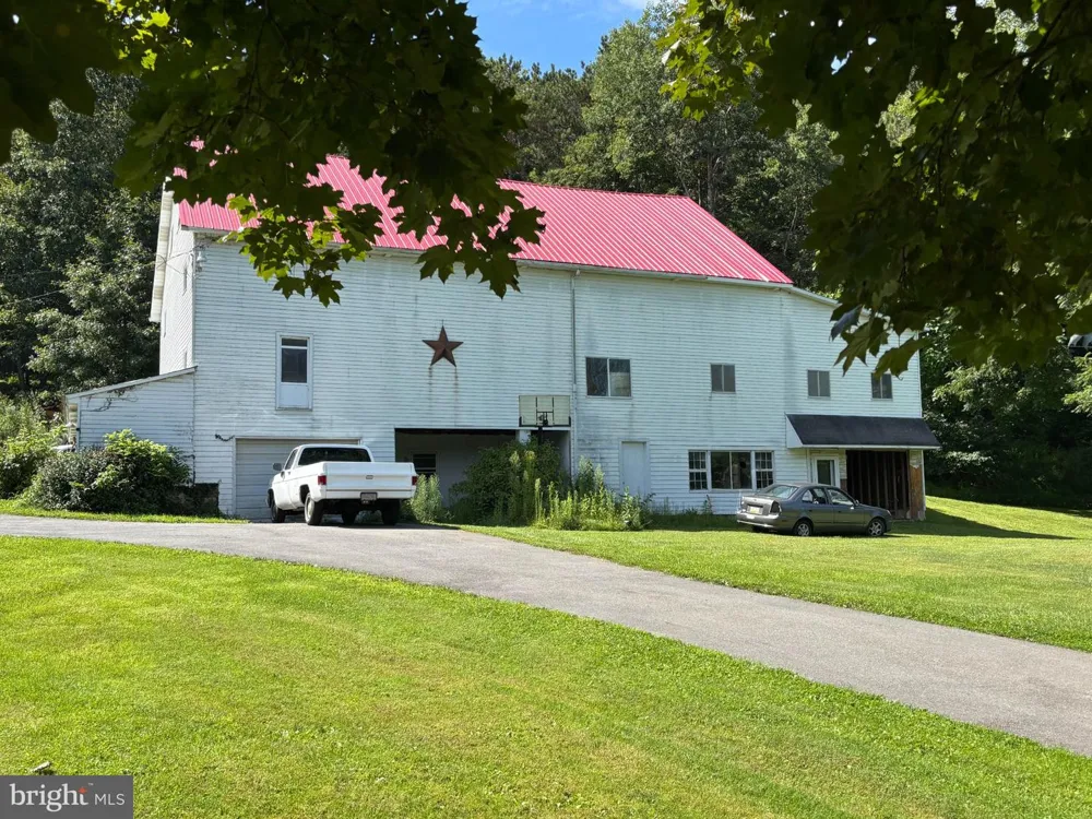 231 LAUREL ROAD Lehighton, PA 18235