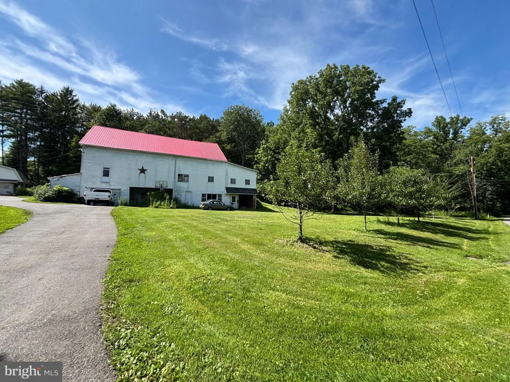 231 LAUREL ROAD Lehighton, PA 18235