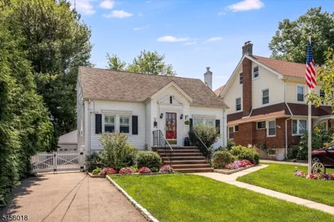 321 Terhune Ave