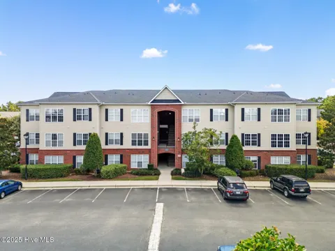 2820 Bloomfield Lane #Unit 207