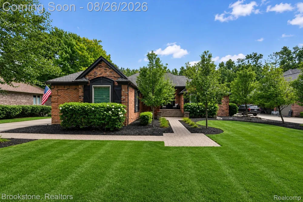 12300 Forest Glen Lane Shelby Charter Township, MI 48315