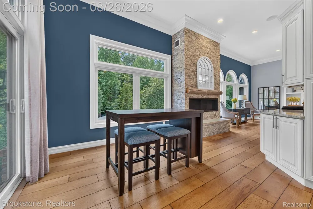 12300 Forest Glen Lane Shelby Charter Township, MI 48315