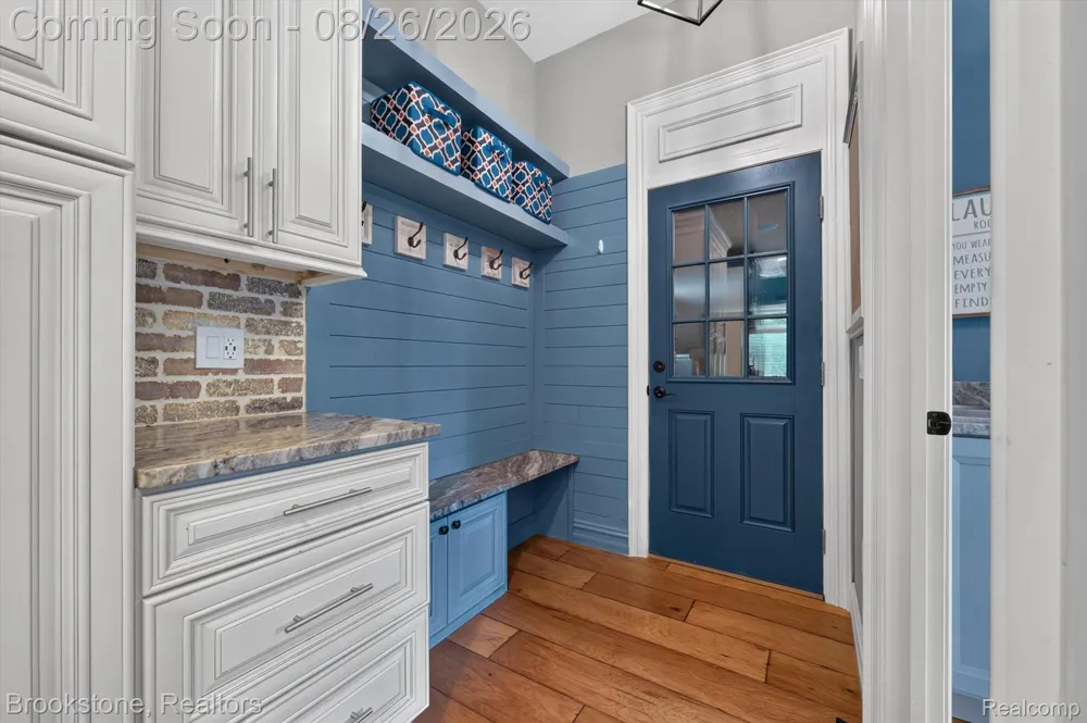 12300 Forest Glen Lane Shelby Charter Township, MI 48315