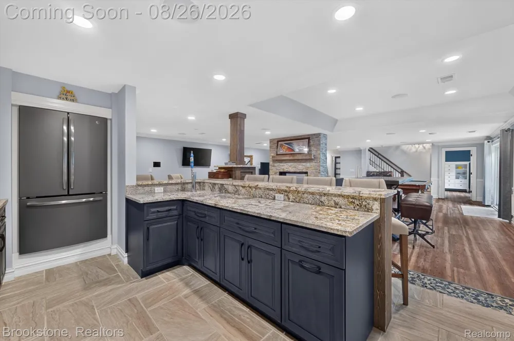 12300 Forest Glen Lane Shelby Charter Township, MI 48315