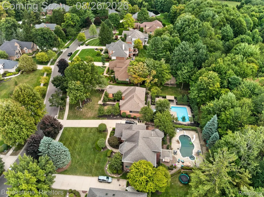 12300 Forest Glen Lane Shelby Charter Township, MI 48315