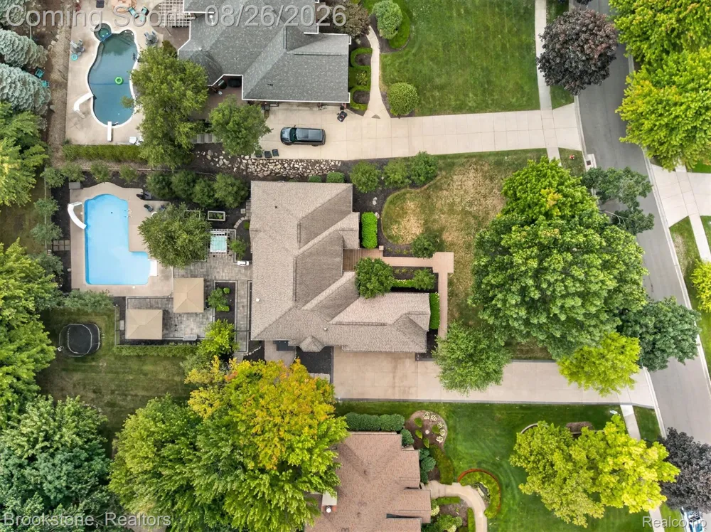 12300 Forest Glen Lane Shelby Charter Township, MI 48315