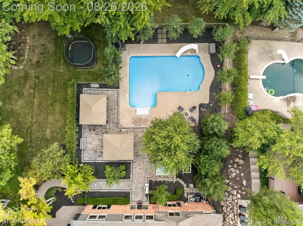 12300 Forest Glen Lane Shelby Charter Township, MI 48315