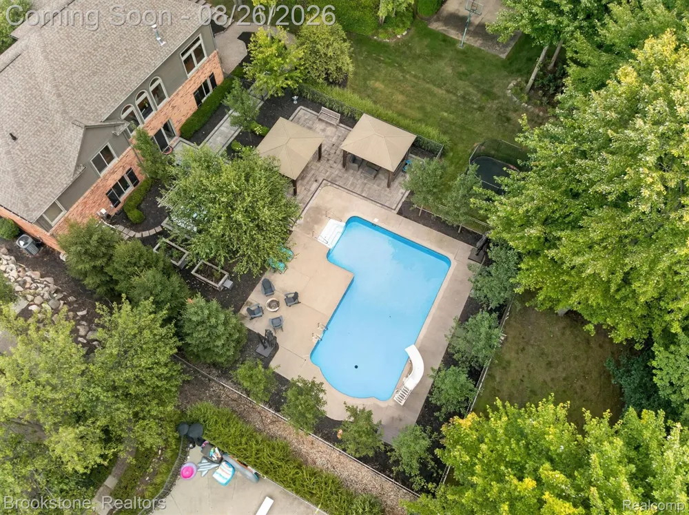 12300 Forest Glen Lane Shelby Charter Township, MI 48315