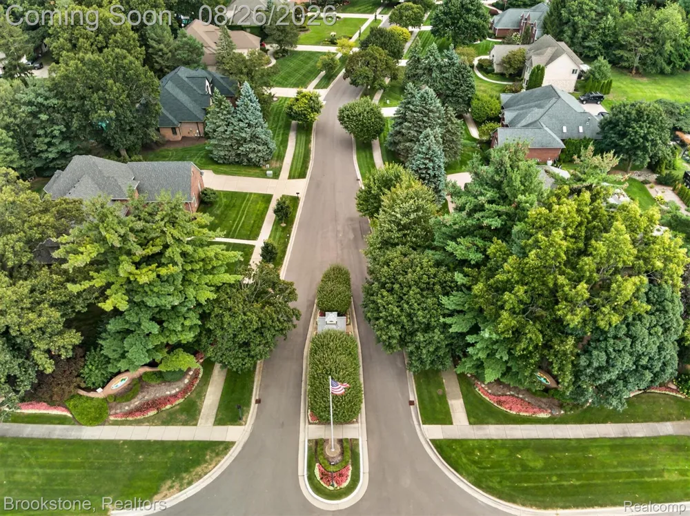 12300 Forest Glen Lane Shelby Charter Township, MI 48315