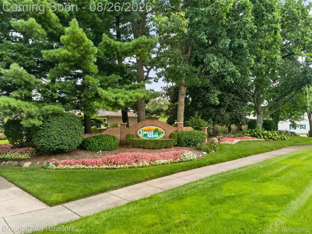 12300 Forest Glen Lane Shelby Charter Township, MI 48315