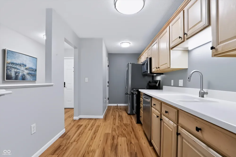 6509 Emerald Hill Court #102 Indianapolis, IN 46237
