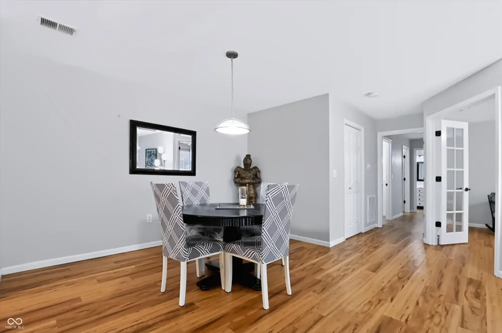6509 Emerald Hill Court #102 Indianapolis, IN 46237